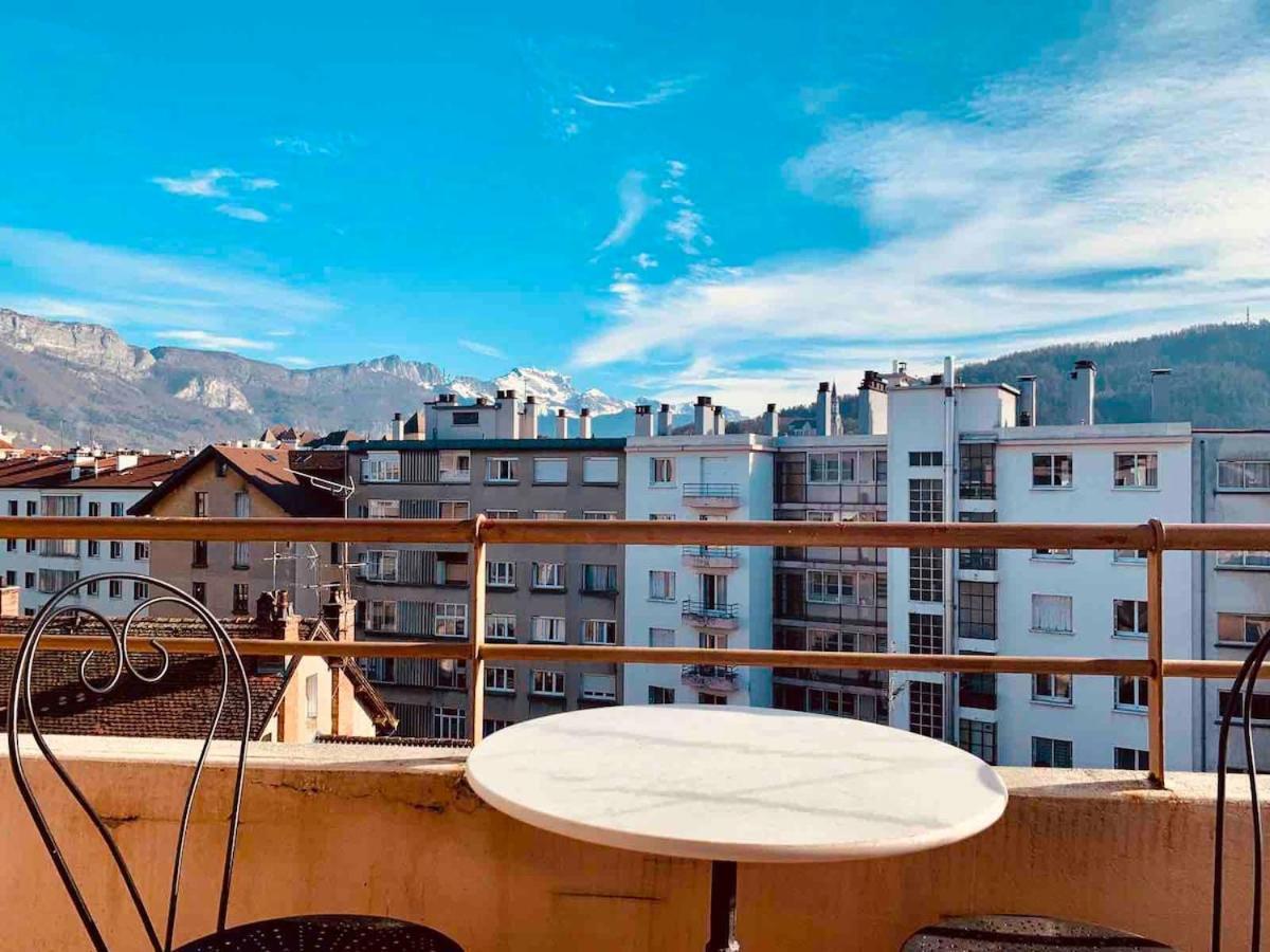 Ilot Zen 5 Min Vieille Ville Vue Montagnes Annecy Luaran gambar
